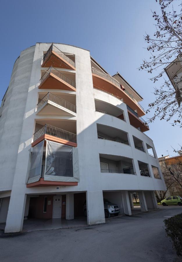 Elia Mini Suites 6 Larissa Zewnętrze zdjęcie