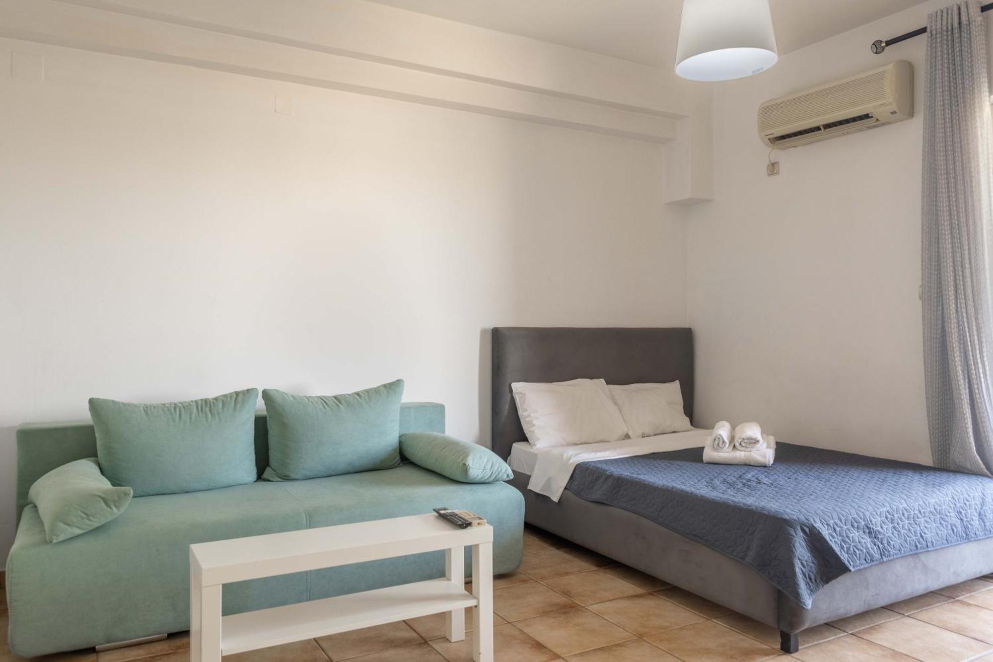 Elia Mini Suites 6 Larissa Zewnętrze zdjęcie